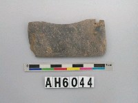 藏品(磨製石刀)的圖片